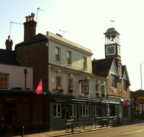 AG&G former bar Wimbledon Village brewry tap SW19 pub lettings pubs for sale james grimes